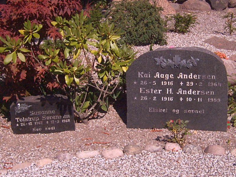 Ester H. Andersen.JPG